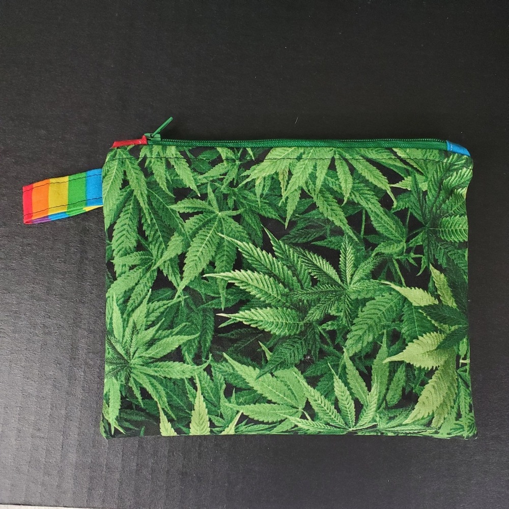 Marijuana Leaf Travel Pouch with Cockroach Bug Fabric Lining For Pipe Pot 8x6 in